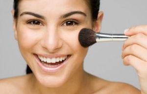 Natural Makeup Tips for Your Everyday Needs